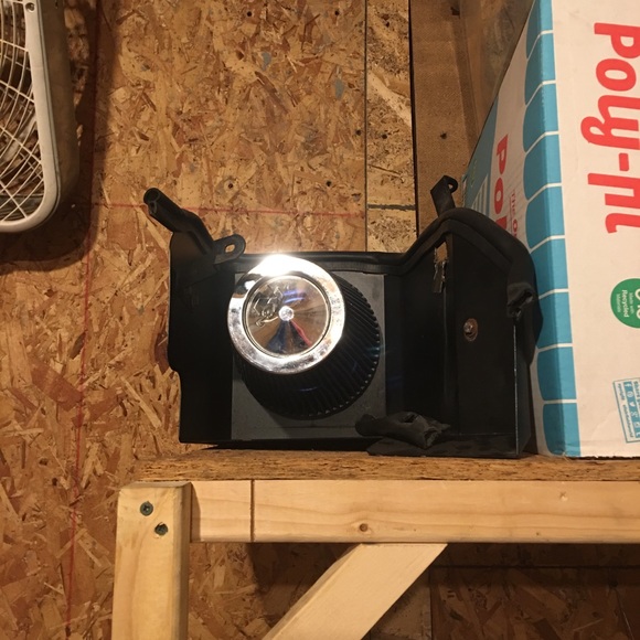 Full K&n cold air intake - Picture 2 of 3